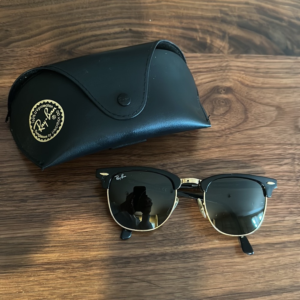 Ray Ban Clubmaster Sunglasses with case
